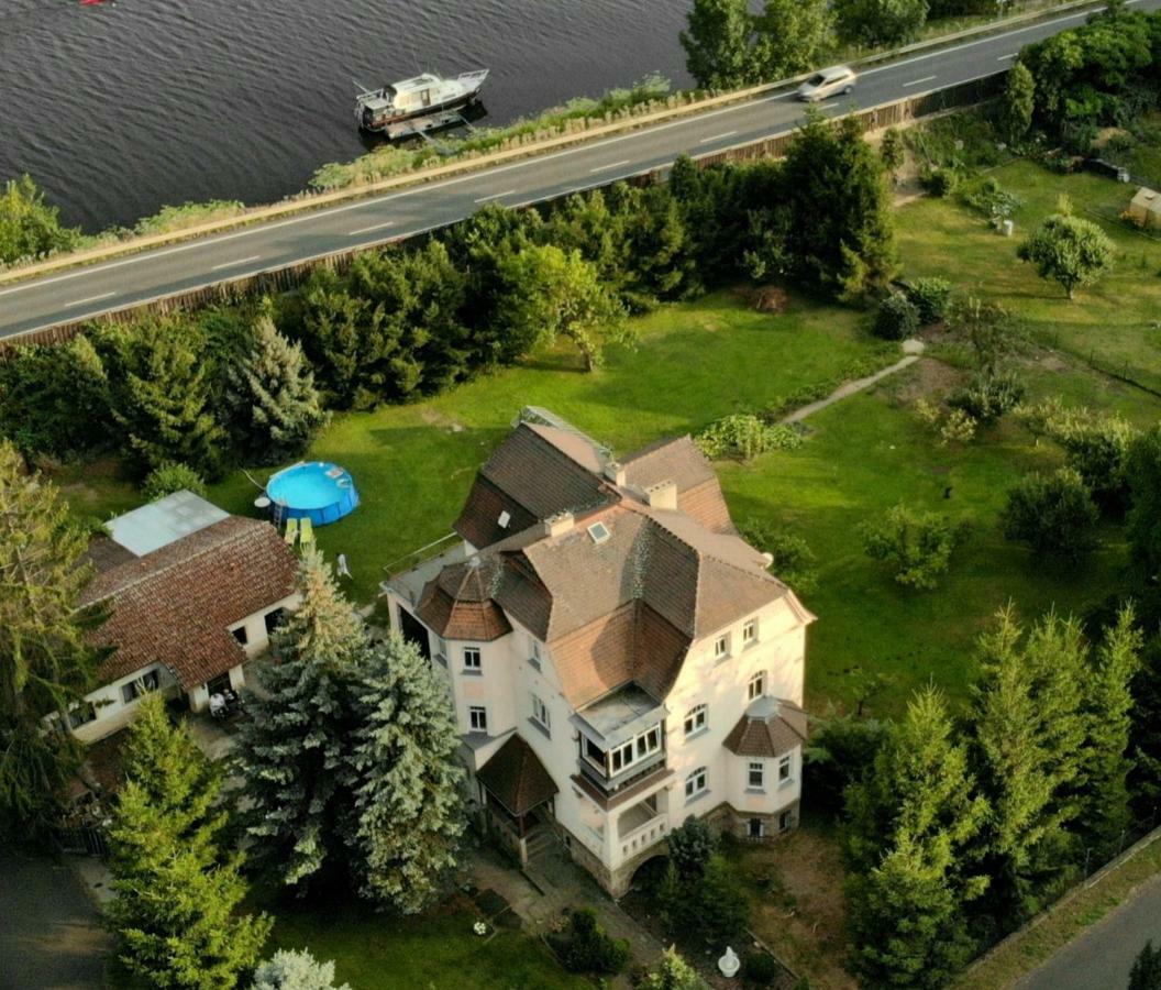 Villa Federer Dolni Zalezly Екстер'єр фото